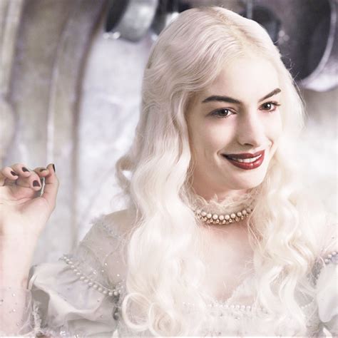 Anne Hathaway leading witch queen